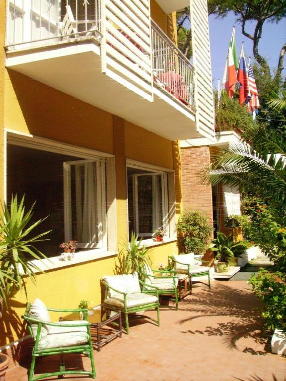 Hotel Villa Rona Forte dei Marmi Buitenkant foto