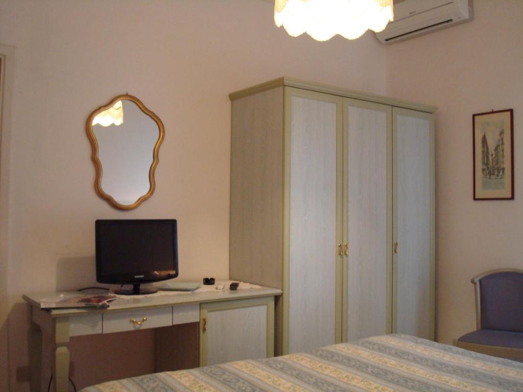 Hotel Villa Rona Forte dei Marmi Kamer foto